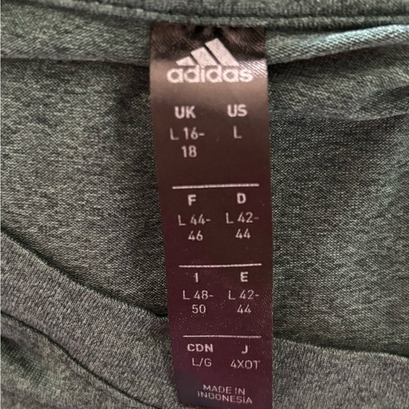 Adidas Top - Picture 2 of 7